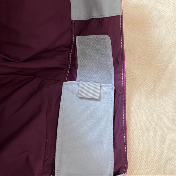 Patagonia Ski/Snowboarding Pants - Picture 4 of 8